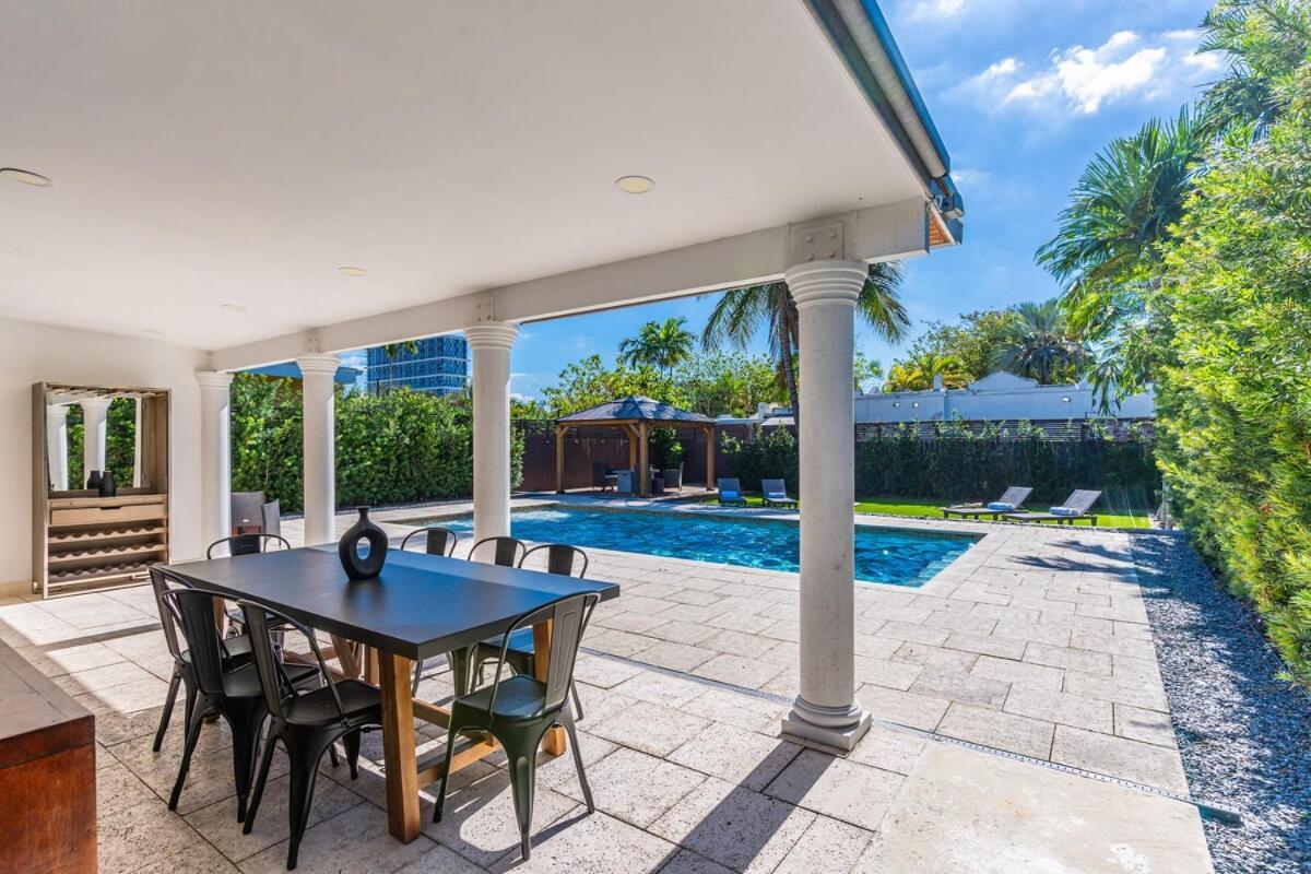 Holiday home Stunning Tropical Pool House Coconut Grove *