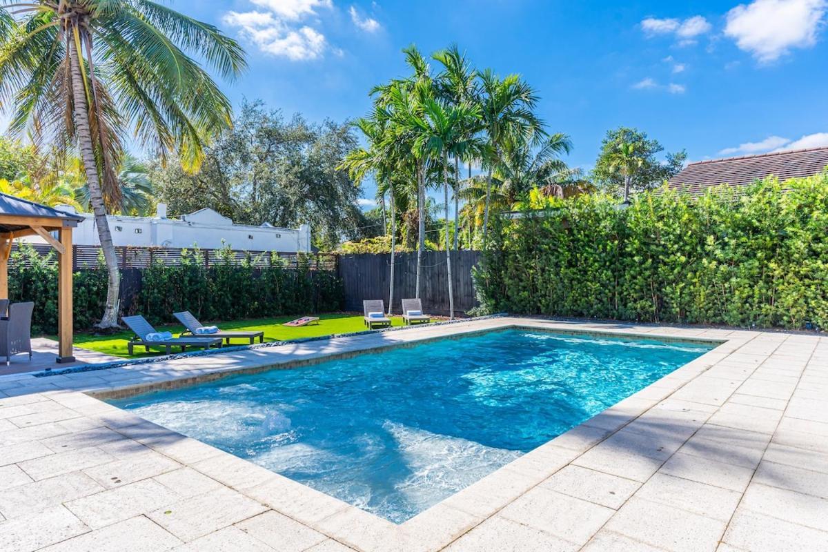 Holiday home Stunning Tropical Pool House Coconut Grove *